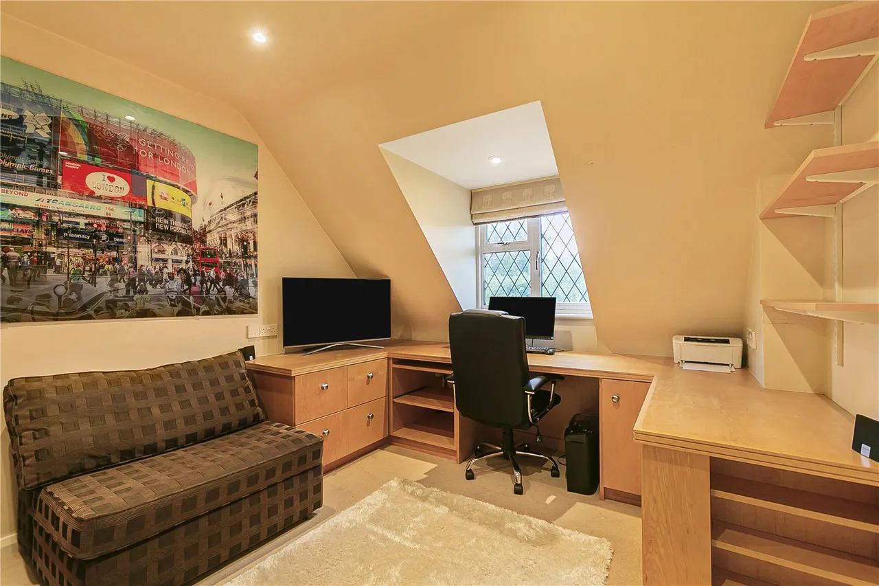 Beech Hill Avenue, Hadley Wood, EN4 0LN, photo 21
