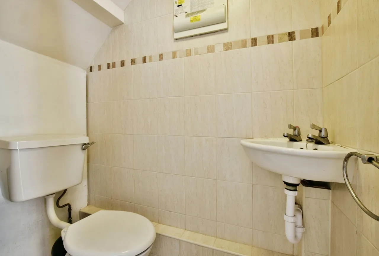 Lee Avenue, Broadheath, Altrincham, WA14, photo 13