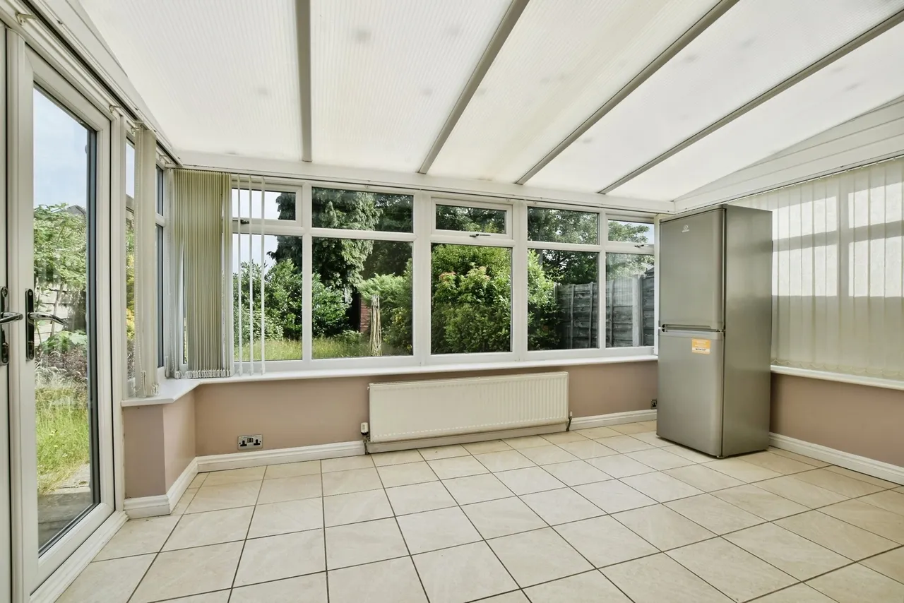 Lee Avenue, Broadheath, Altrincham, WA14, photo 4
