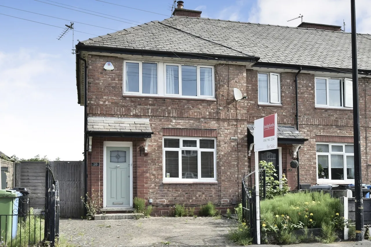 3 bed house for sale — Lee Avenue, Broadheath, Altrincham, WA14