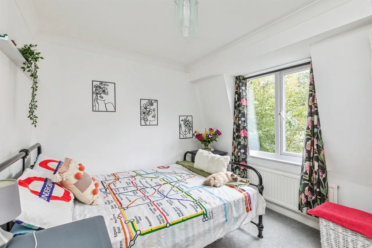 Hoover Close, St. Leonards-On-Sea, photo 11