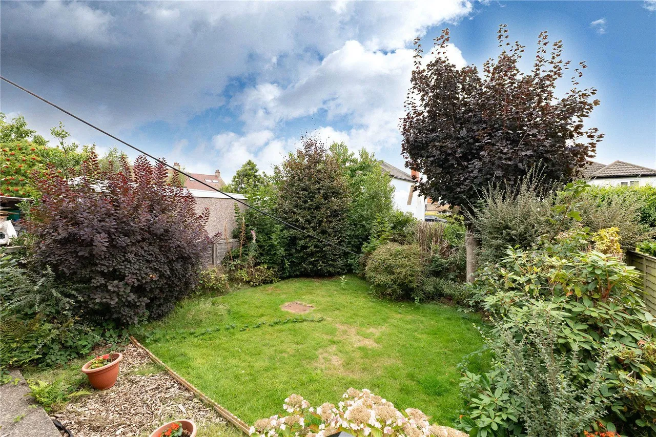 Back Lane, Guiseley, LS20, photo 12