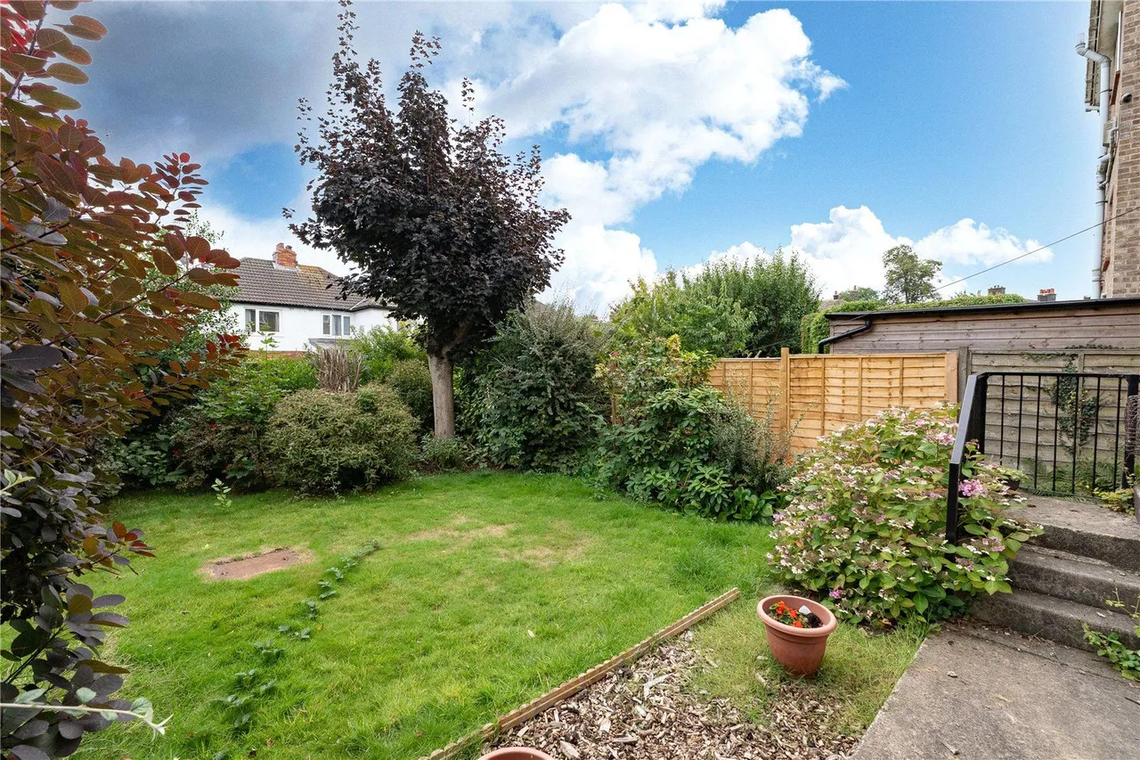 Back Lane, Guiseley, LS20, photo 8
