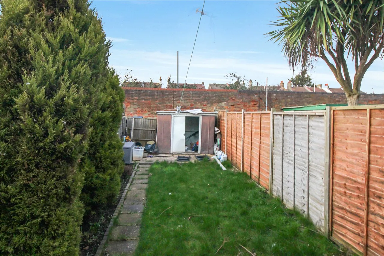 2 bed house for sale — Coleman Street, Southend-on-Sea, Essex, SS2