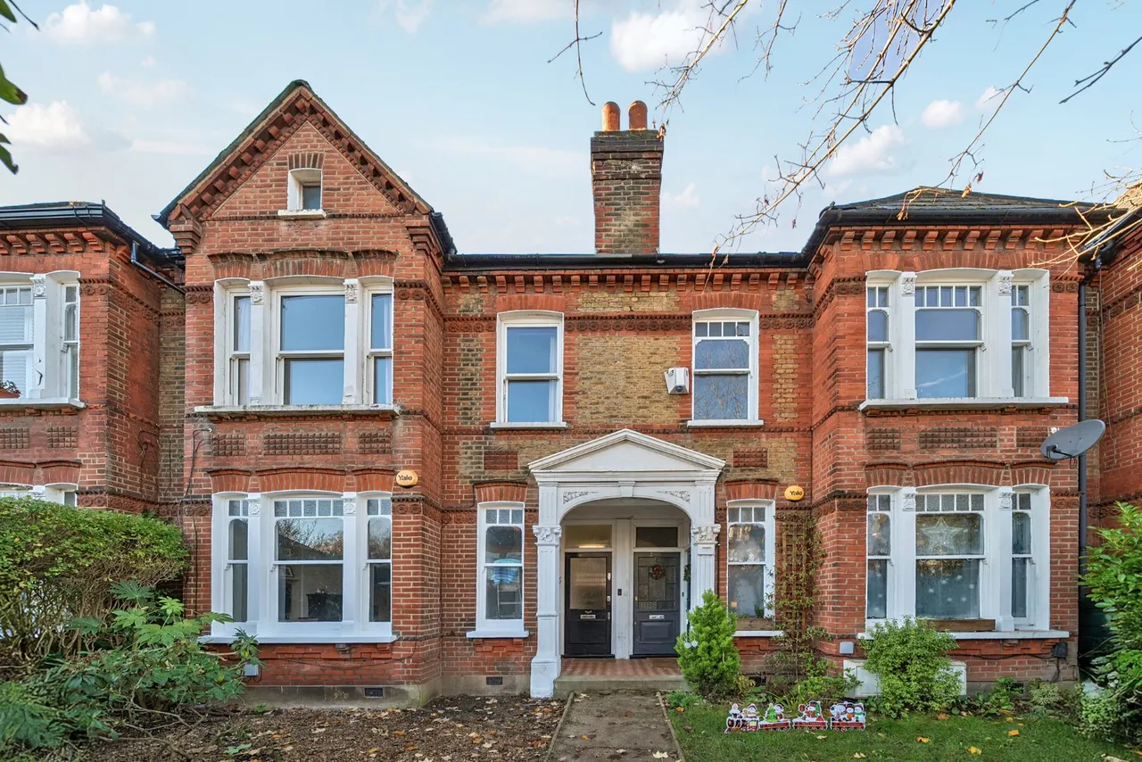3 bed flat for sale — Croxted Road, Dulwich, London, SE21