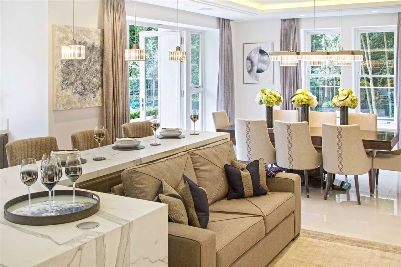 Camlet Way, Hadley Wood, Hertfordshire, EN4 0NX, photo 9