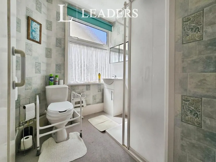 Anns Hill Road, Gosport, PO12, photo 12