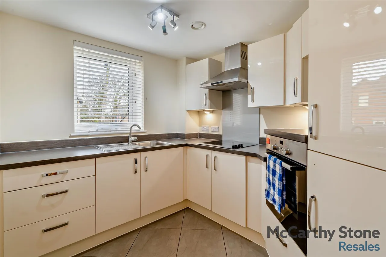 Station Road, Poulton-Le-Fylde, FY6, photo 5