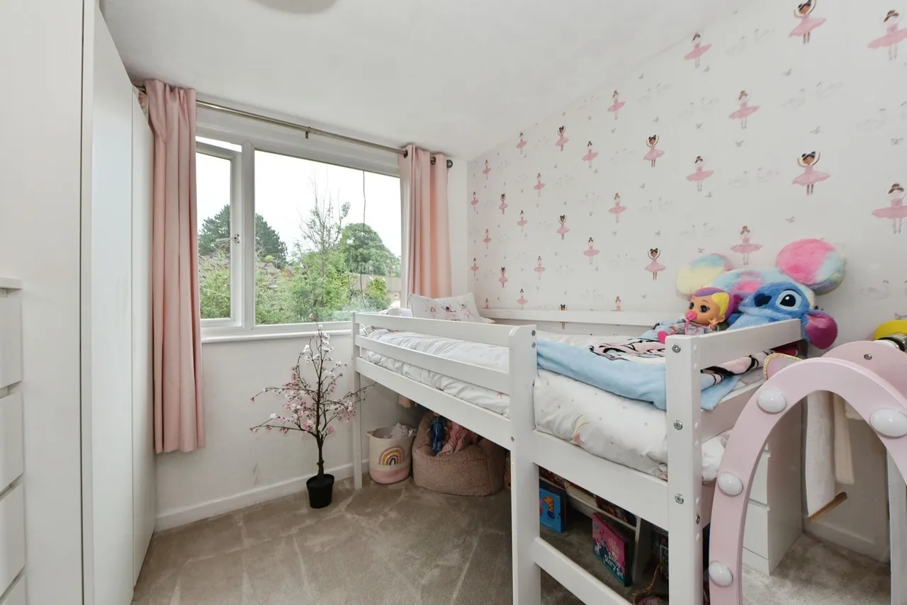Larchwood Crescent, Leyland, Lancashire, PR25, photo 9