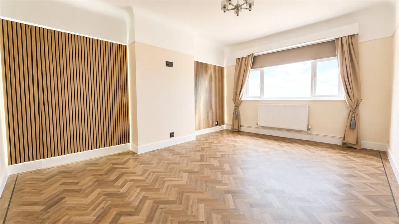 Burbo Bank Road South, L23, photo 6