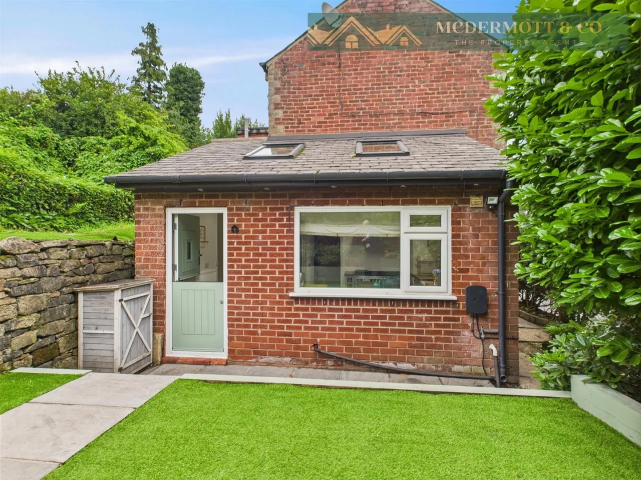 Oldham Road, Uppermill, OL3, photo 23