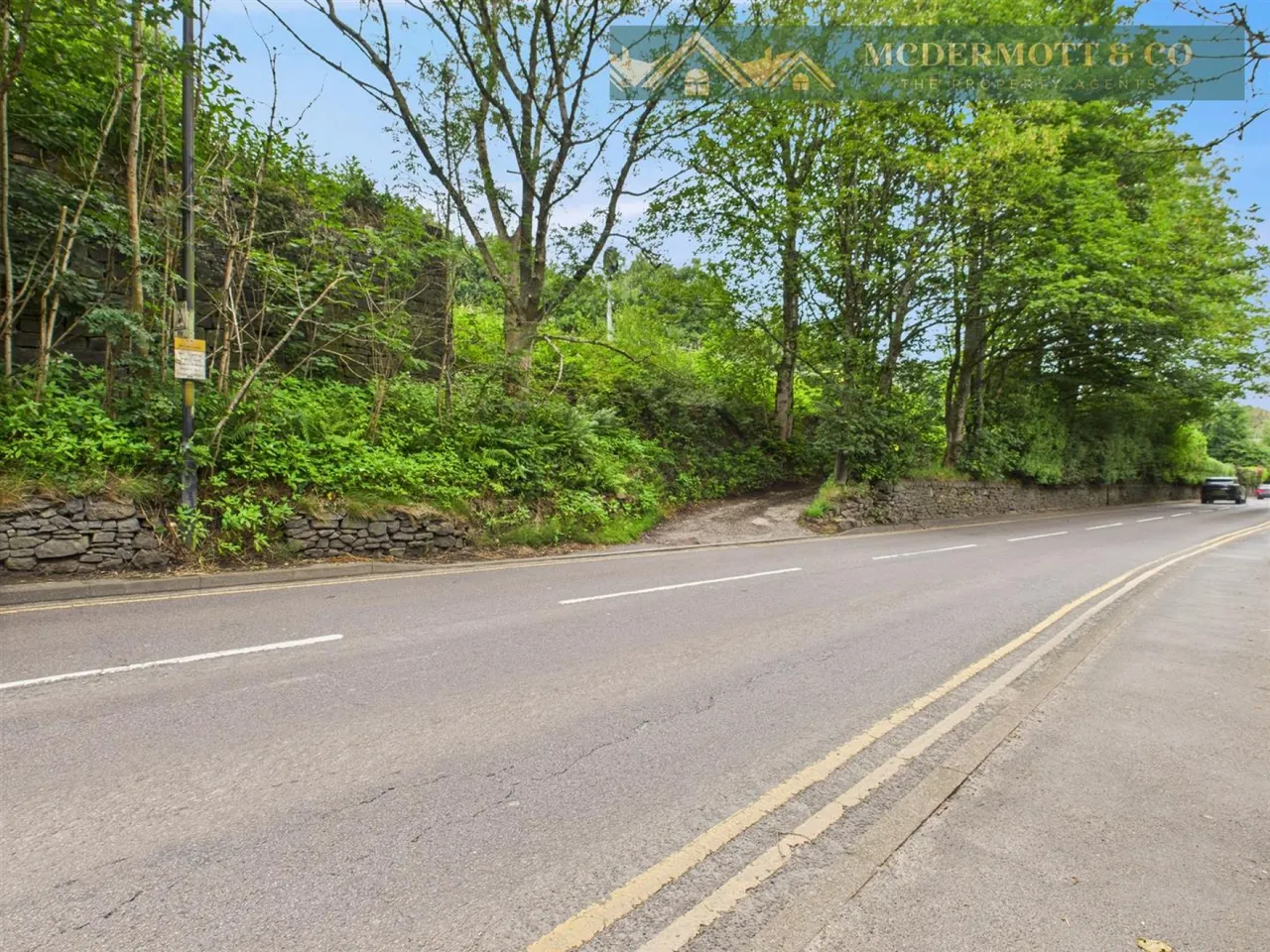 Oldham Road, Uppermill, OL3, photo 24