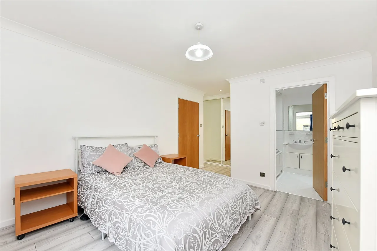 Boardwalk Place, Canary Wharf, E14, photo 9