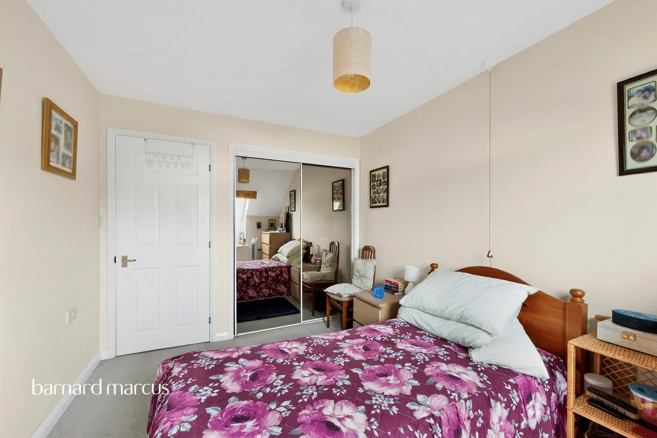 South Street, Dorking, RH4, photo 5
