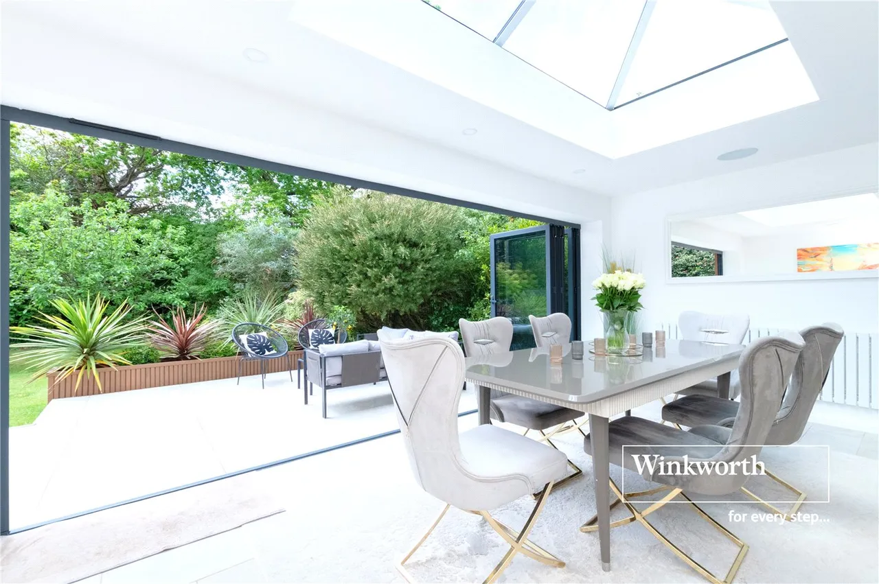 Whincroft Drive, Ferndown, BH22, photo 9