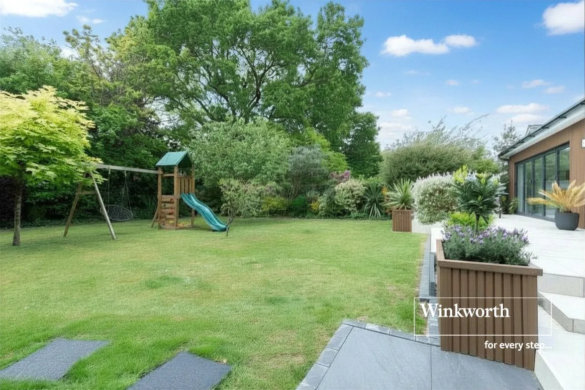 Whincroft Drive, Ferndown, BH22, photo 18