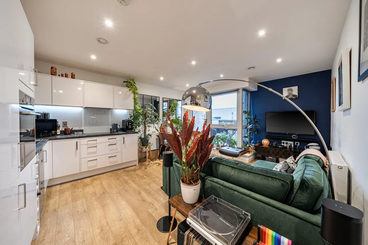 Horsnell Close, SE5, photo 12