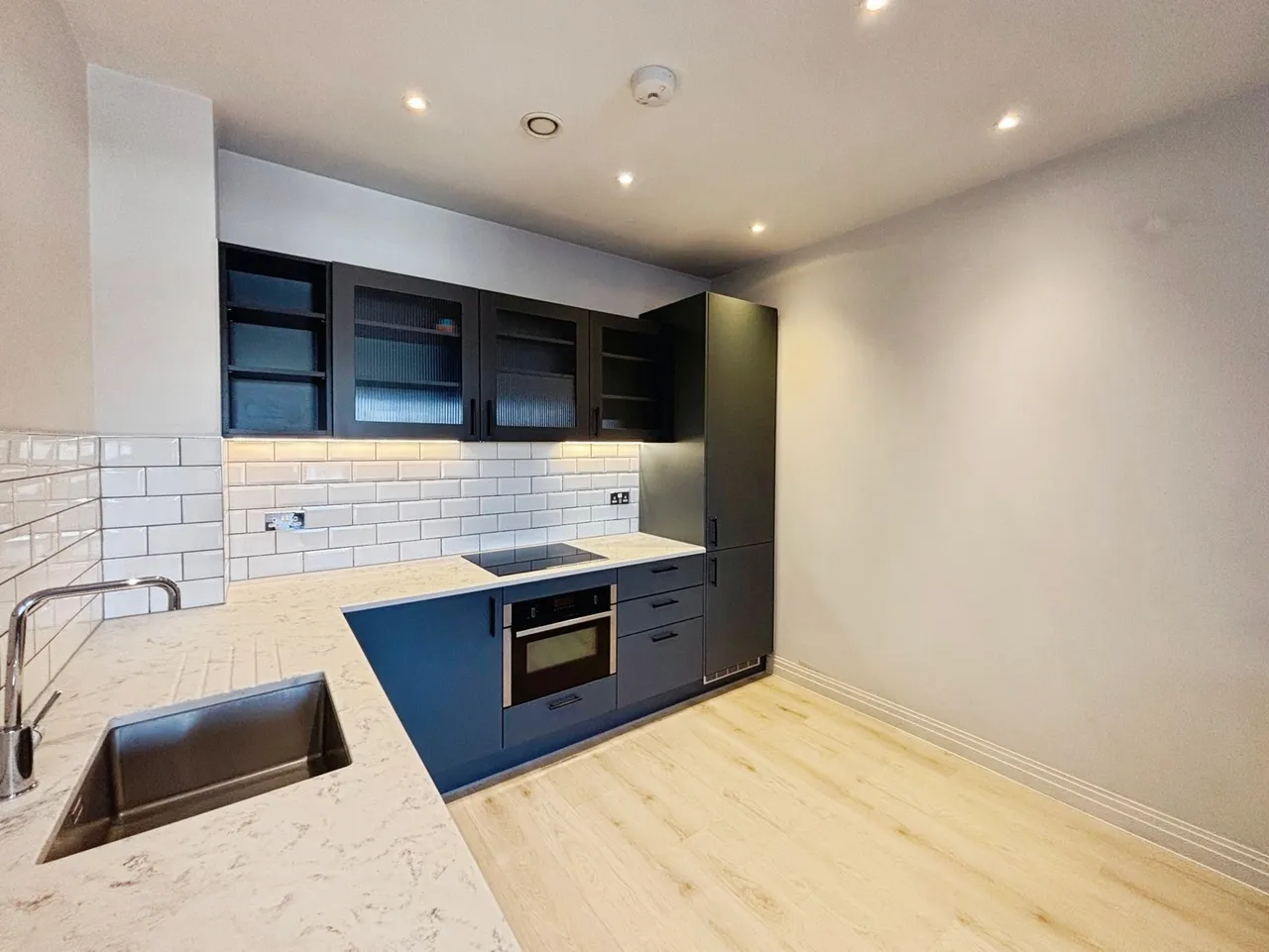 Pembroke Broadway, Camberley, Surrey, GU15 3FB, photo 7