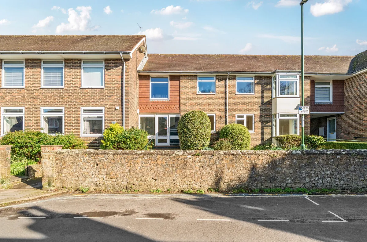 Storrington, RH20 4LH, photo 12