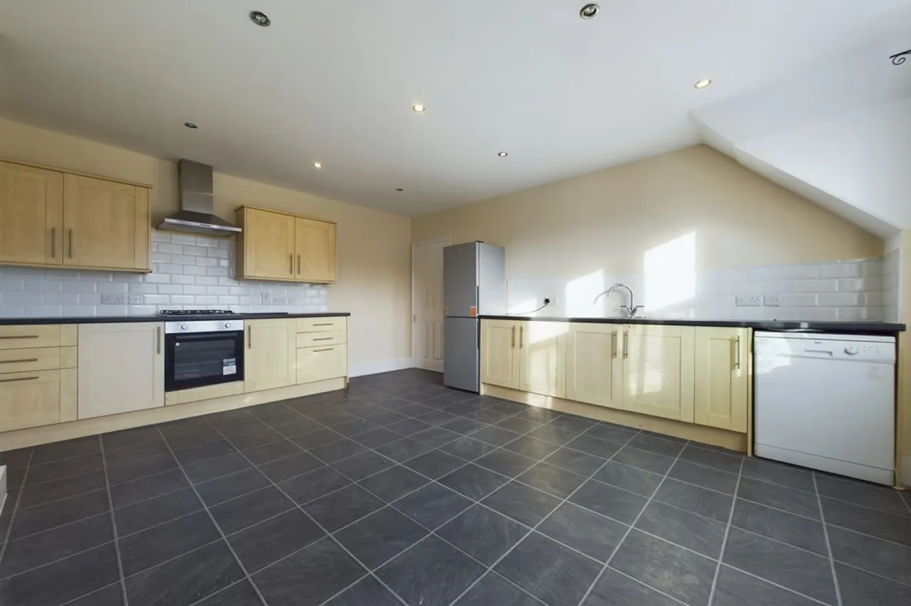 Bouverie Road West, Folkestone, photo 4