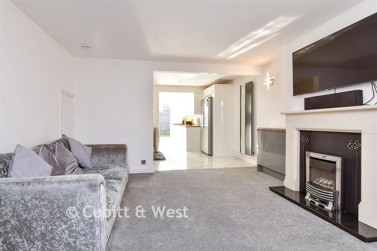 Saffron Close, Shoreham-By-Sea, BN43, photo 14