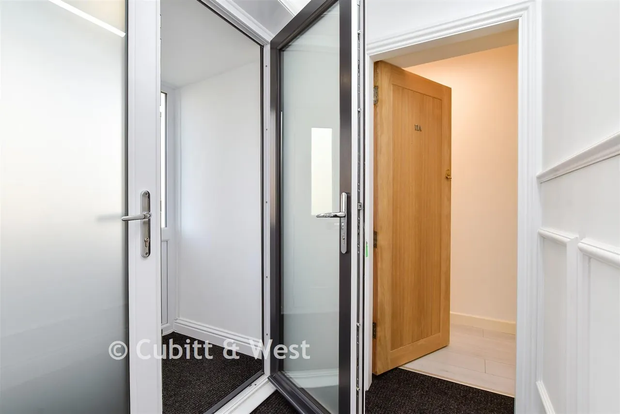 Saffron Close, Shoreham-By-Sea, BN43, photo 17