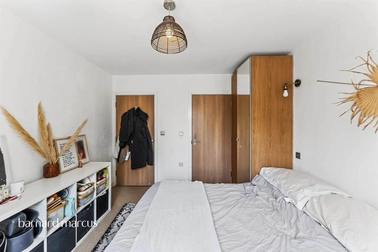 Talbot Close, Mitcham, photo 12