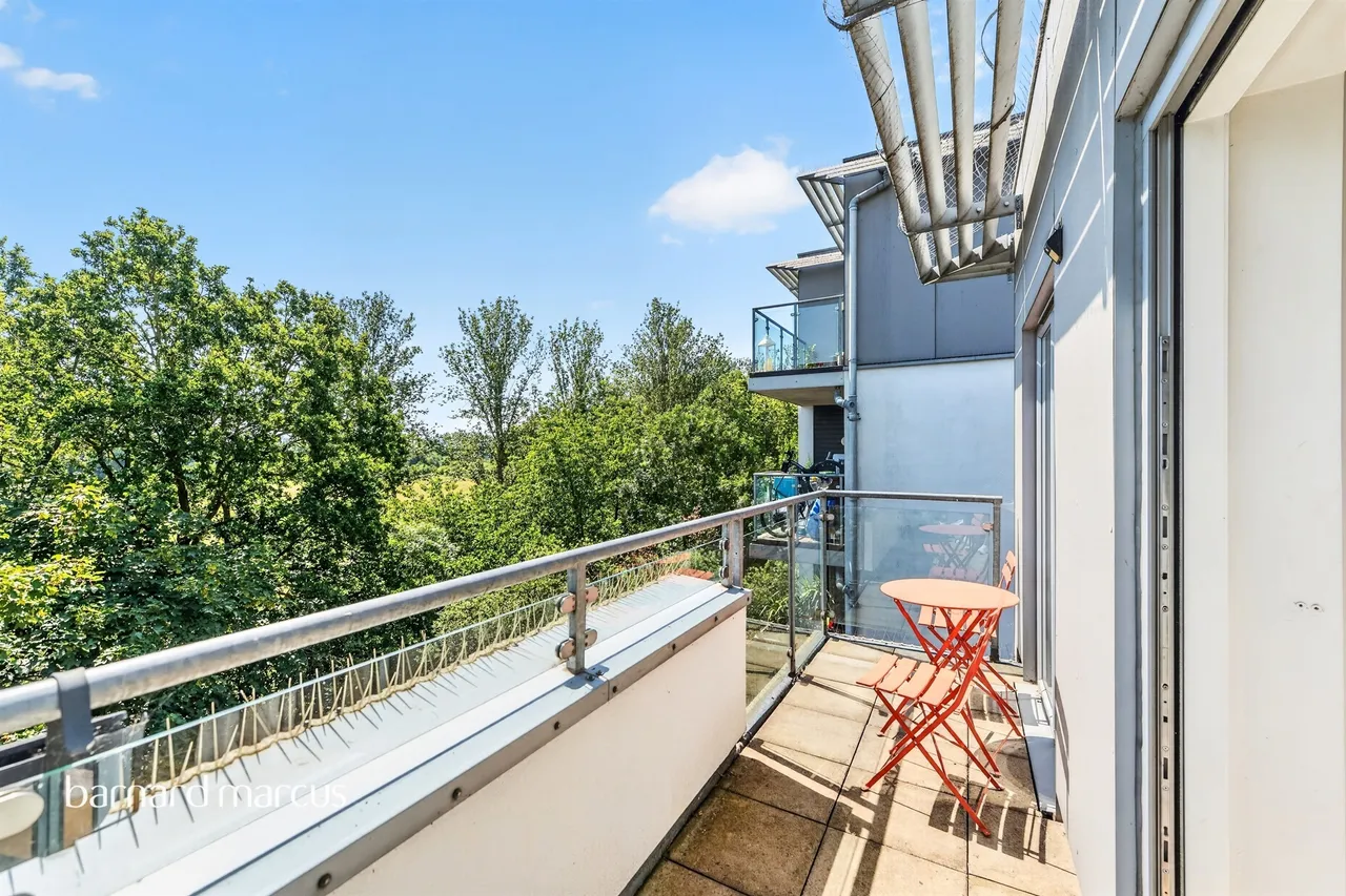 Talbot Close, Mitcham, photo 2