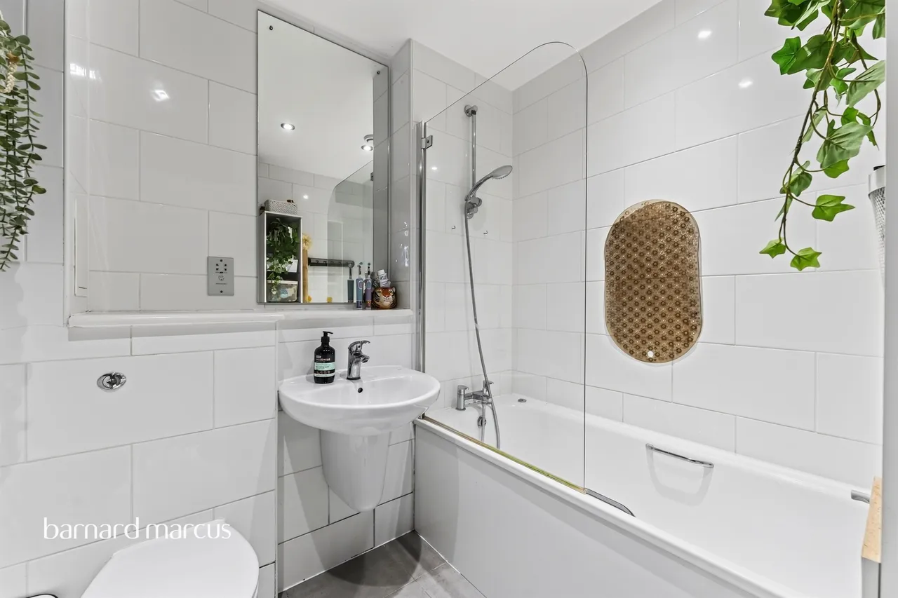 Talbot Close, Mitcham, photo 4