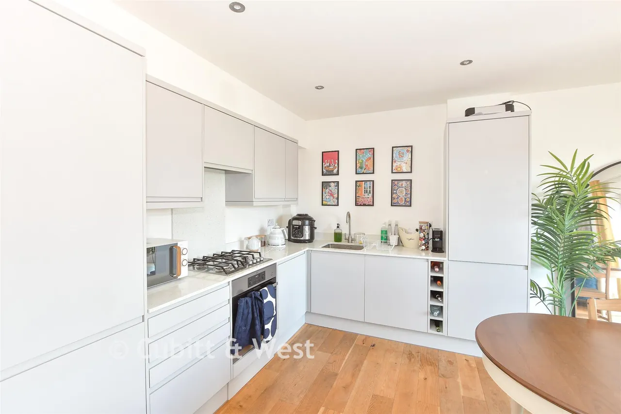 Victoria Road, Burgess Hill, RH15, photo 4
