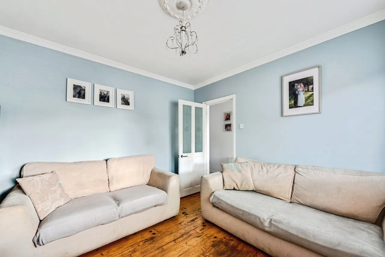 Cheney Manor Road, SWINDON, Wiltshire, SN2, photo 2