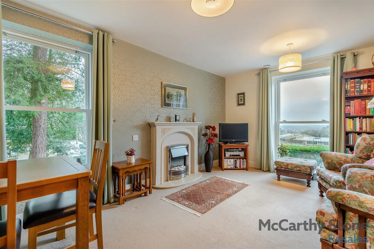 Victoria Road, Malvern, WR14, photo 4