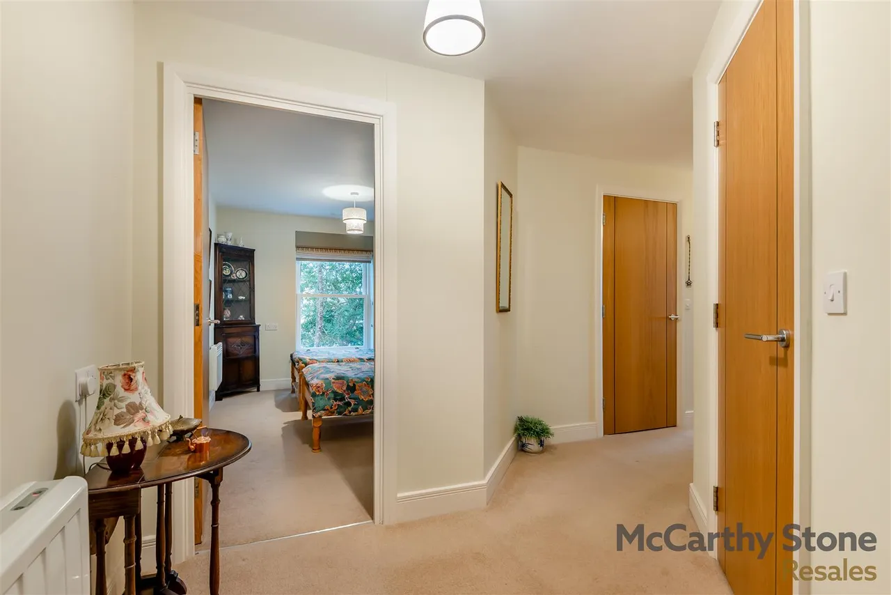 Victoria Road, Malvern, WR14, photo 11