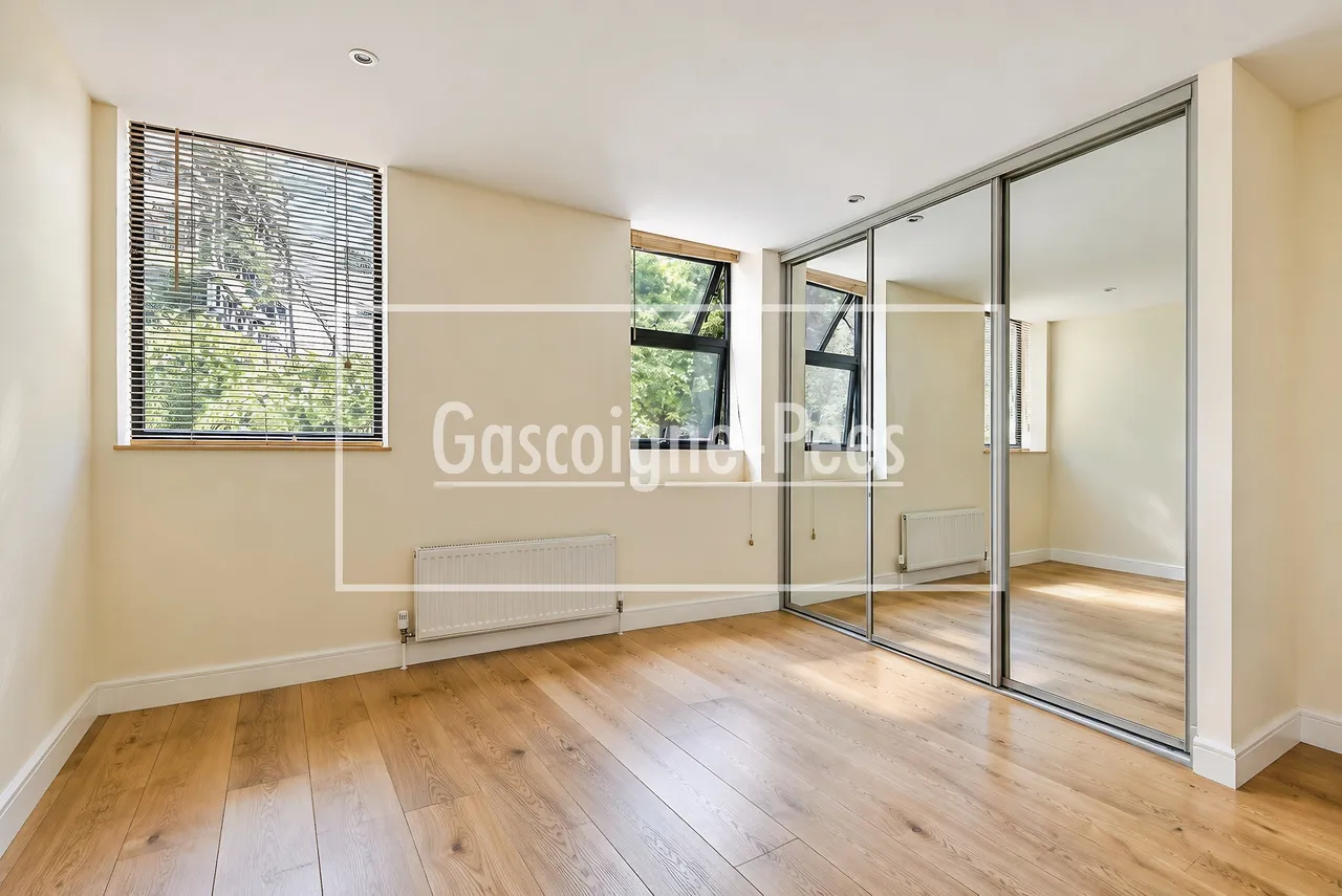 Wandsworth road, SW8, photo 6