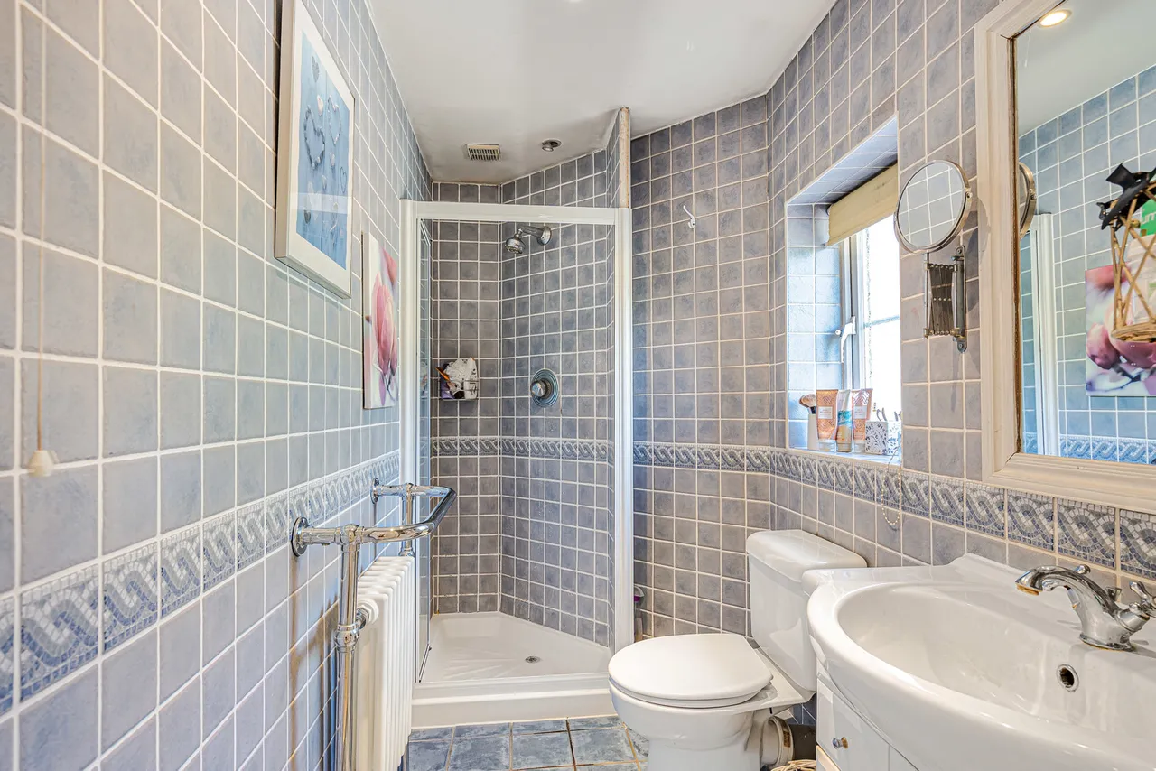 Winston Drive, Stoke D'abernon, KT11, photo 9