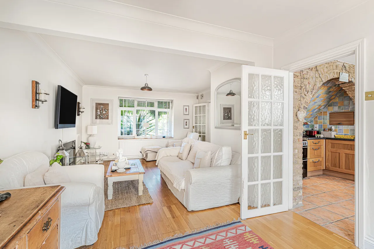Winston Drive, Stoke D'abernon, KT11, photo 5