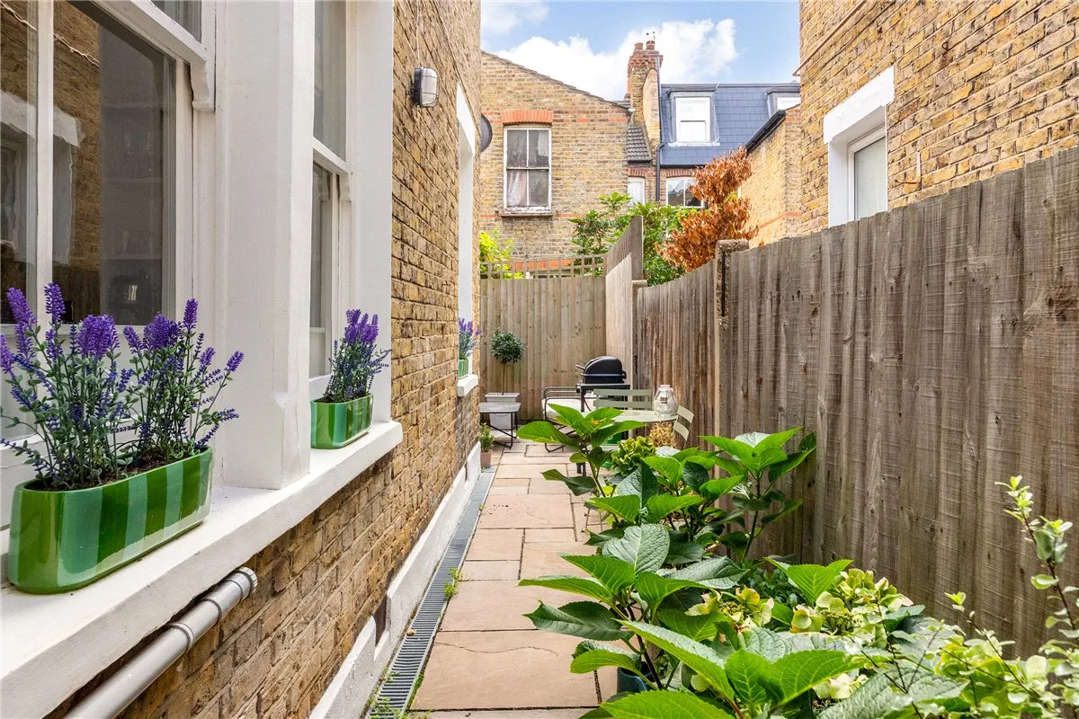 Yukon Road, London, SW12, photo 10
