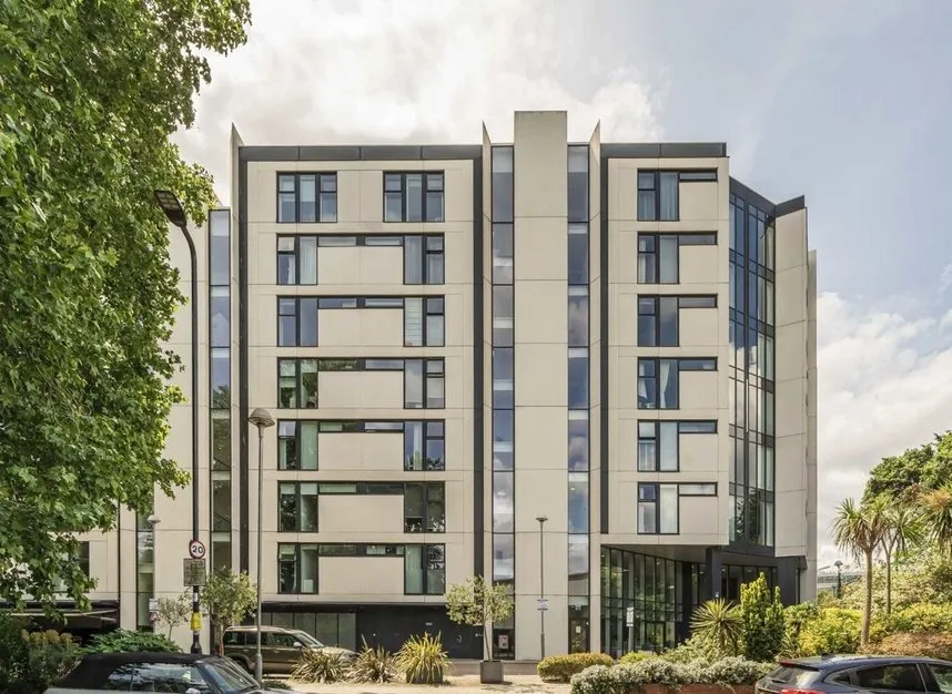 1 bed flat to rent — Colonial Drive, Chiswick, W4
