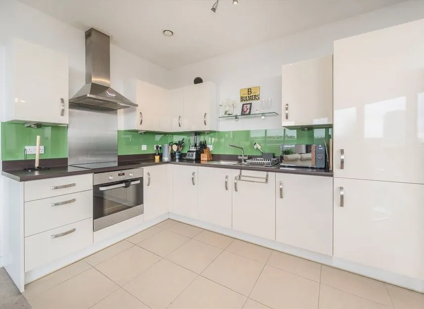 Colonial Drive, Chiswick, W4, photo 3