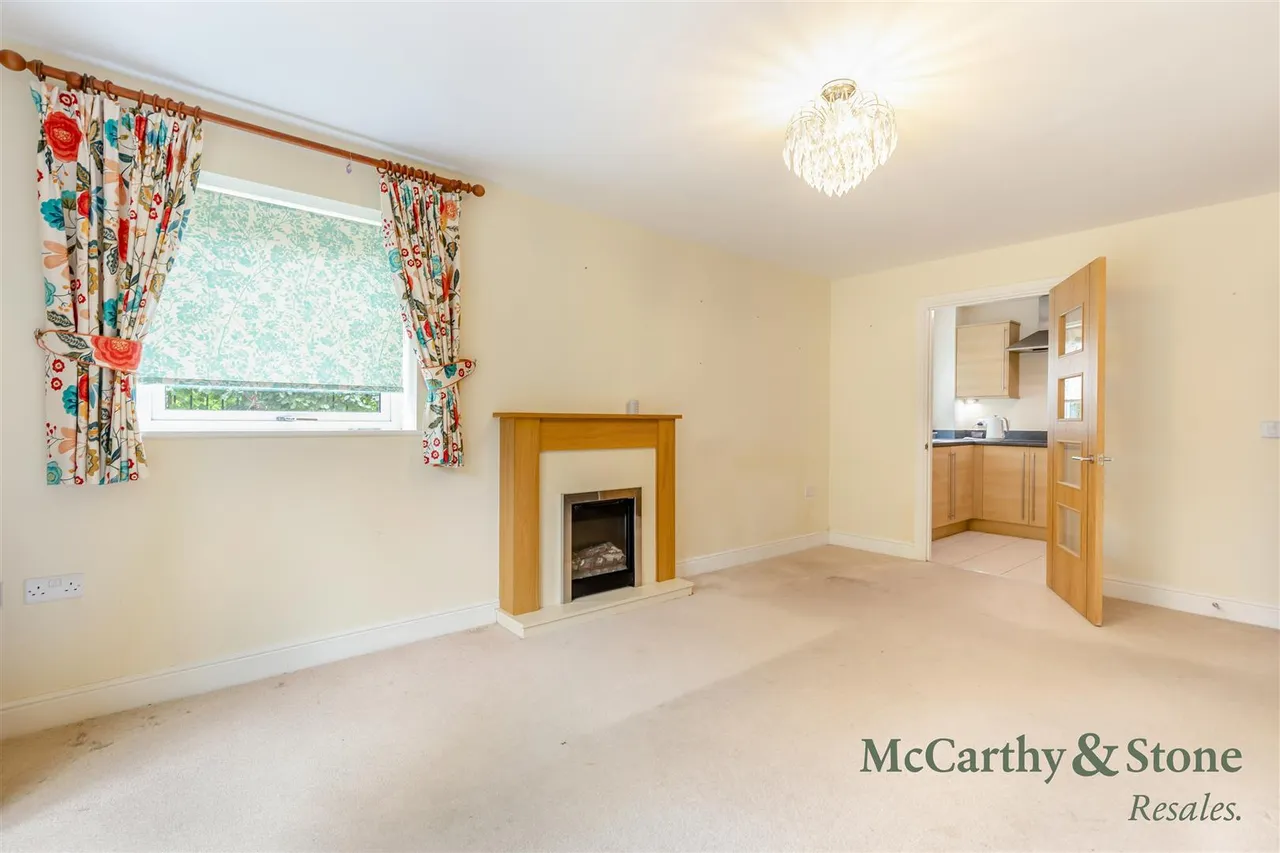 The Oval, Stafford, ST17, photo 5