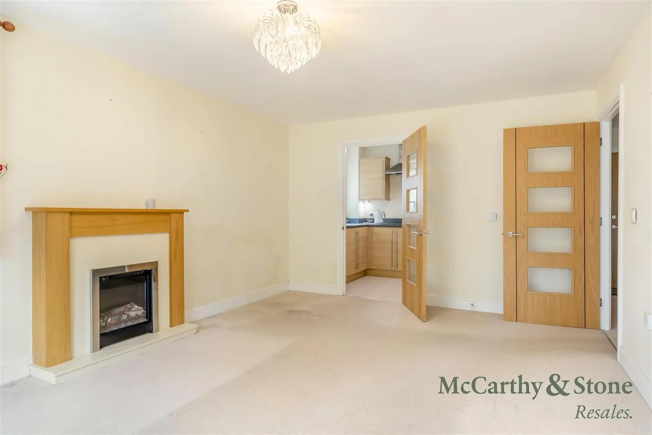 The Oval, Stafford, ST17, photo 6