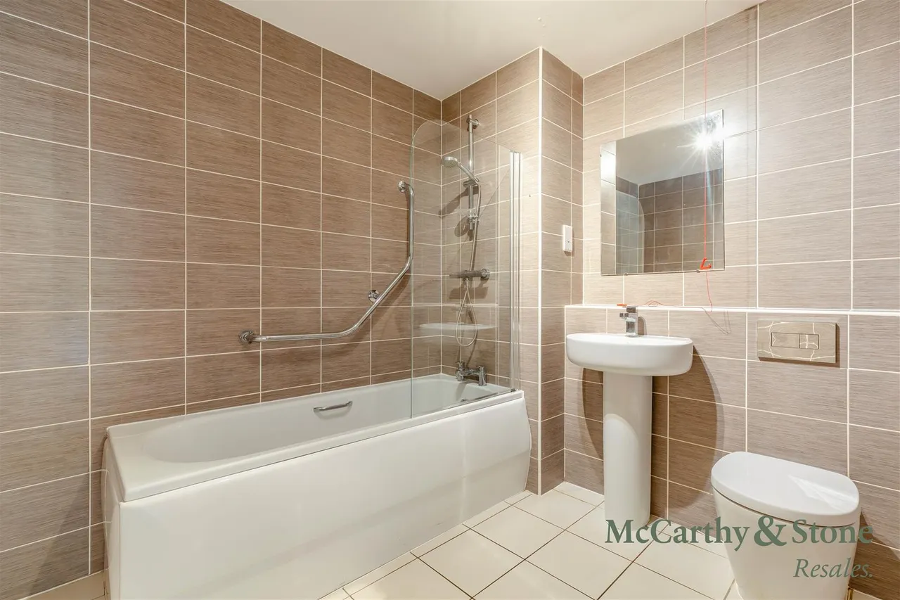 The Oval, Stafford, ST17, photo 13