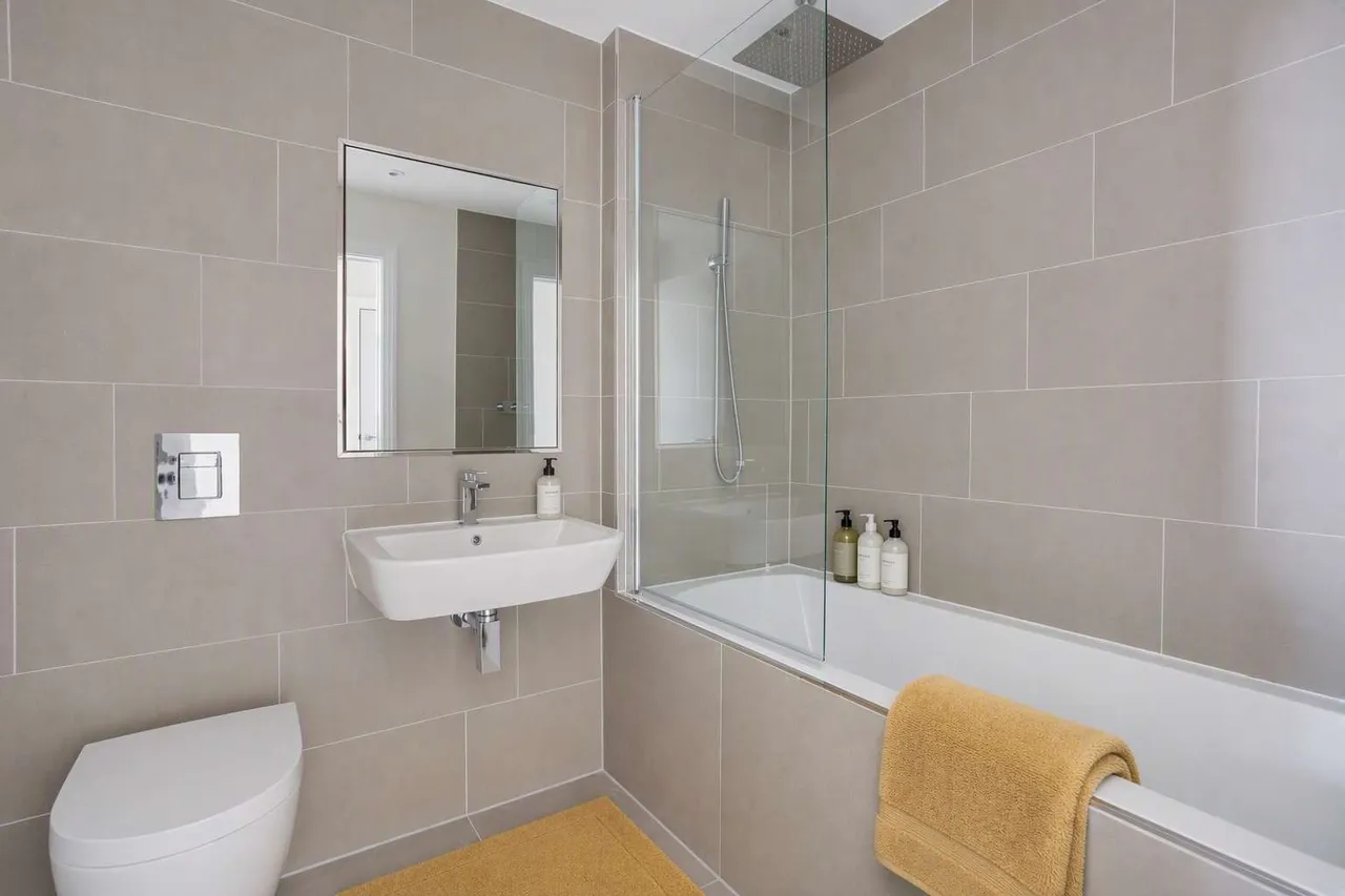 The Claves, 27 Inglis Way, Millbrook Park, London, NW7 1TP, photo 11
