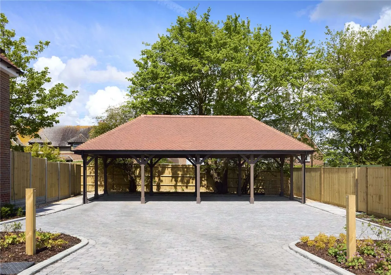 Oakley Green, Lavant, Chichester, West Sussex, PO18 0TN, photo 6