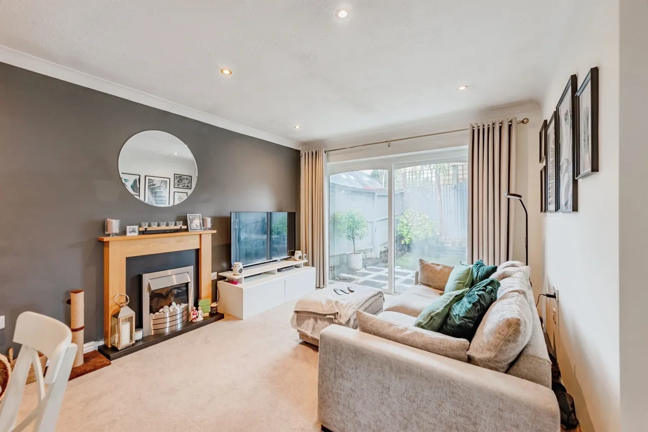 Mill Lane, Merstham, RH1, photo 4