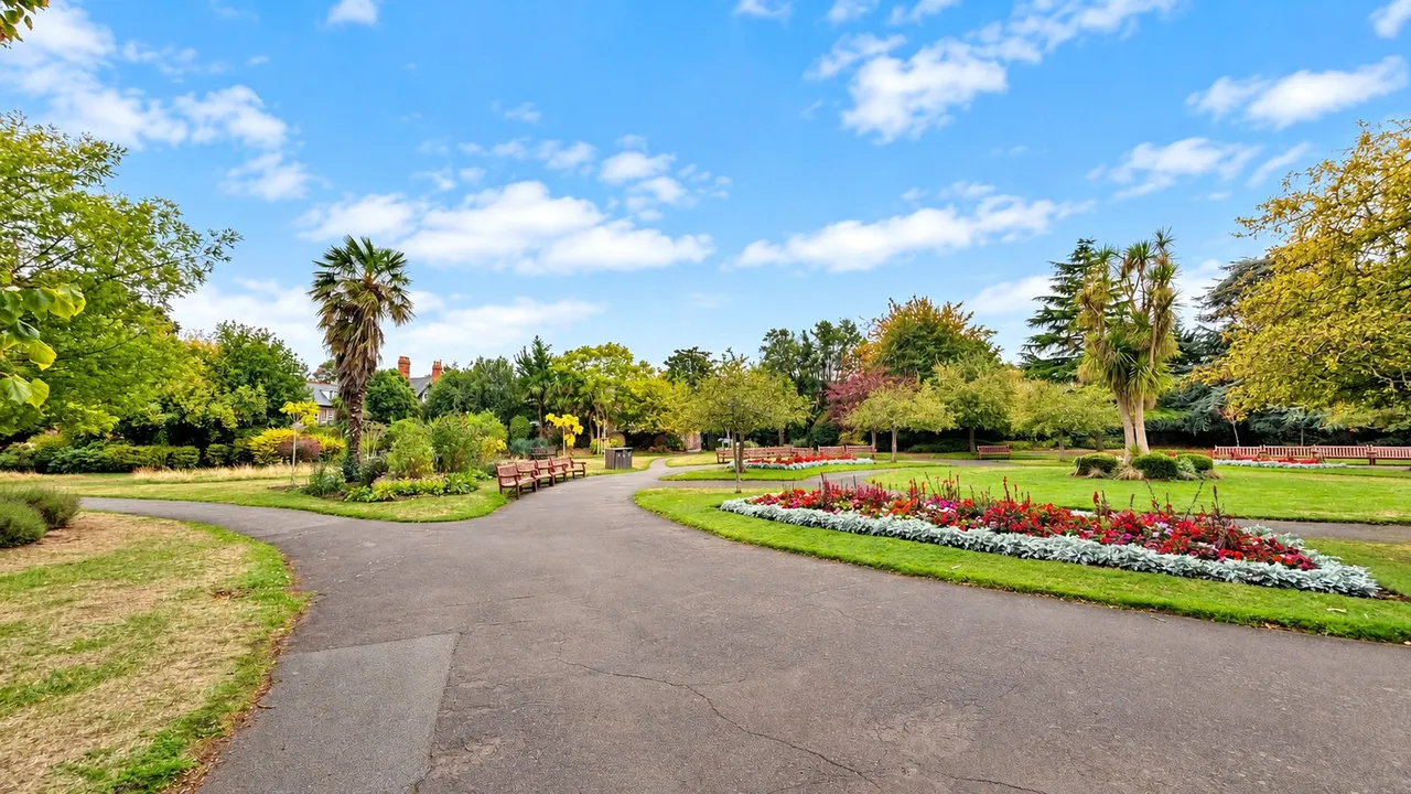 Blenheim Road, Minehead, TA24, photo 19