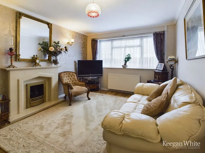 Terryfield Road, High Wycombe HP13 7RX, photo 4