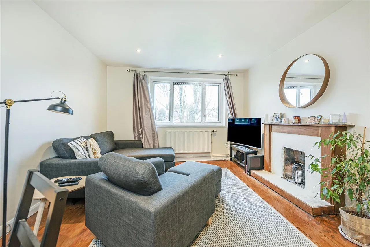 Beverley Road, Barnes, SW13, photo 10