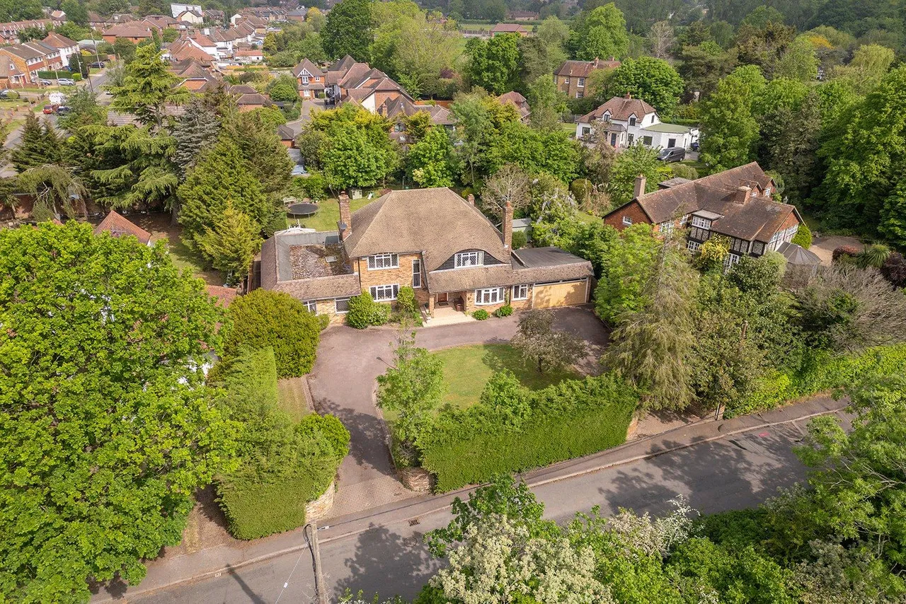 Norwood Lane, Iver, SL0, photo 29