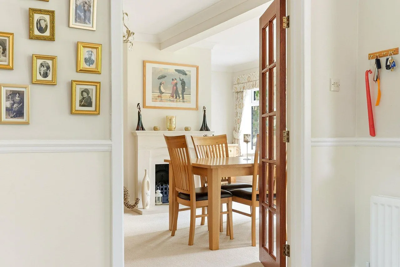 Norwood Lane, Iver, SL0, photo 33